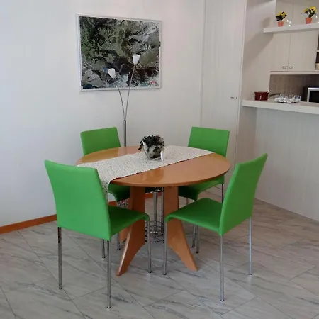 Blumenweg 2 Appartement-fewo 4-bettwohnung By Interhome Apartmán *