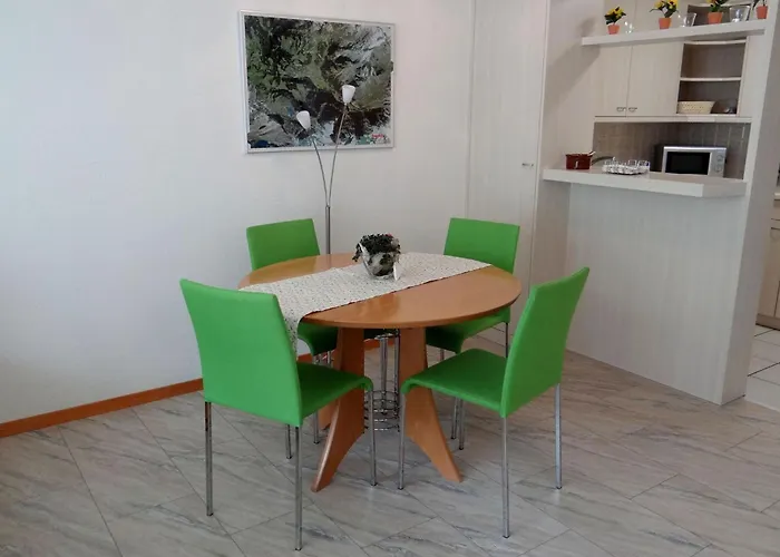 Blumenweg 2 By Interhome דירה